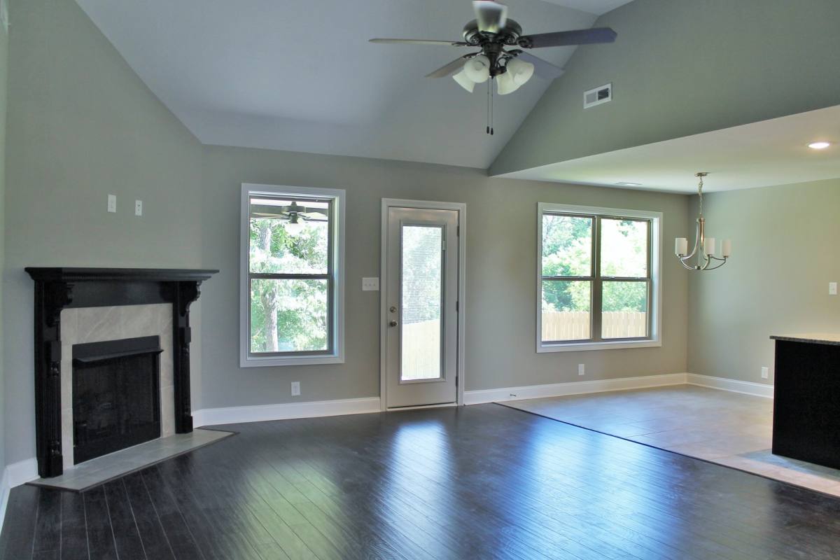 House for rent at 257 Azalea Dr, Oak Grove, KY 42262