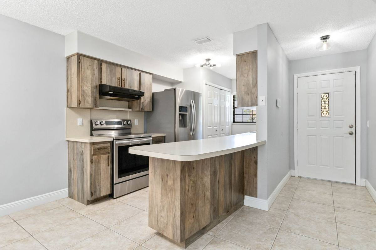Townhouse for rent at 3528 Bay Court, Saint Cloud, FL 34769