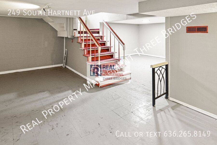 House for rent at 249 S Hartnett Ave, Saint Louis, MO 63135