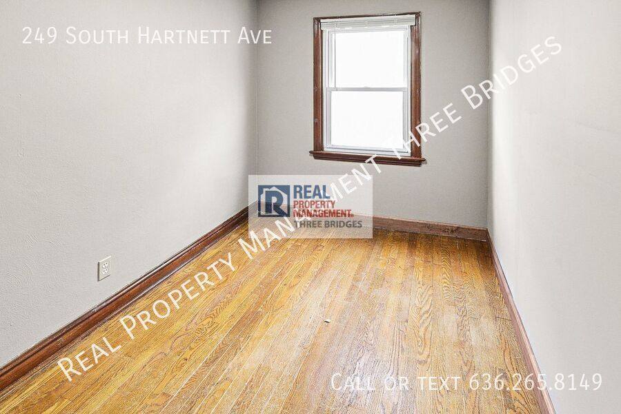 House for rent at 249 S Hartnett Ave, Saint Louis, MO 63135