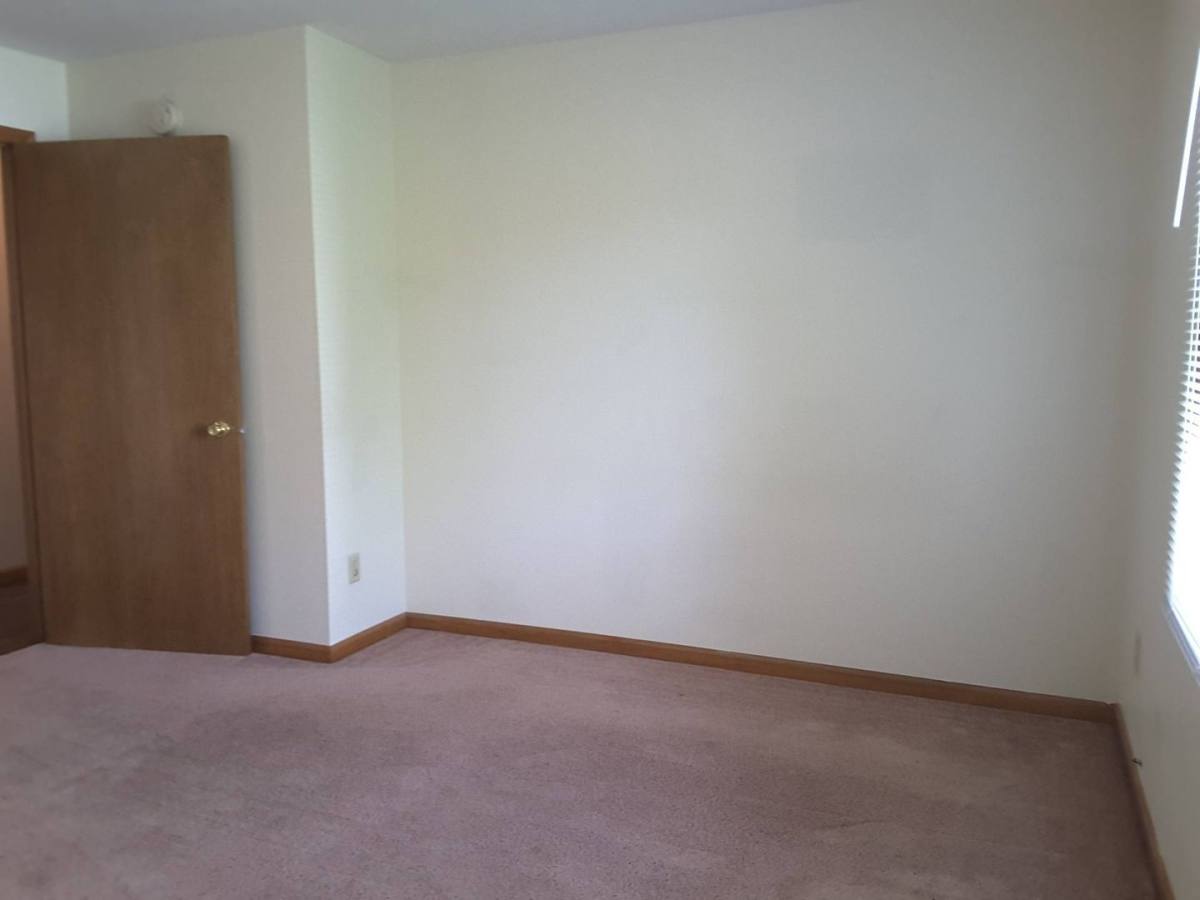 Apartment for rent at 216 Stonewall Court, Nappanee, IN 46550