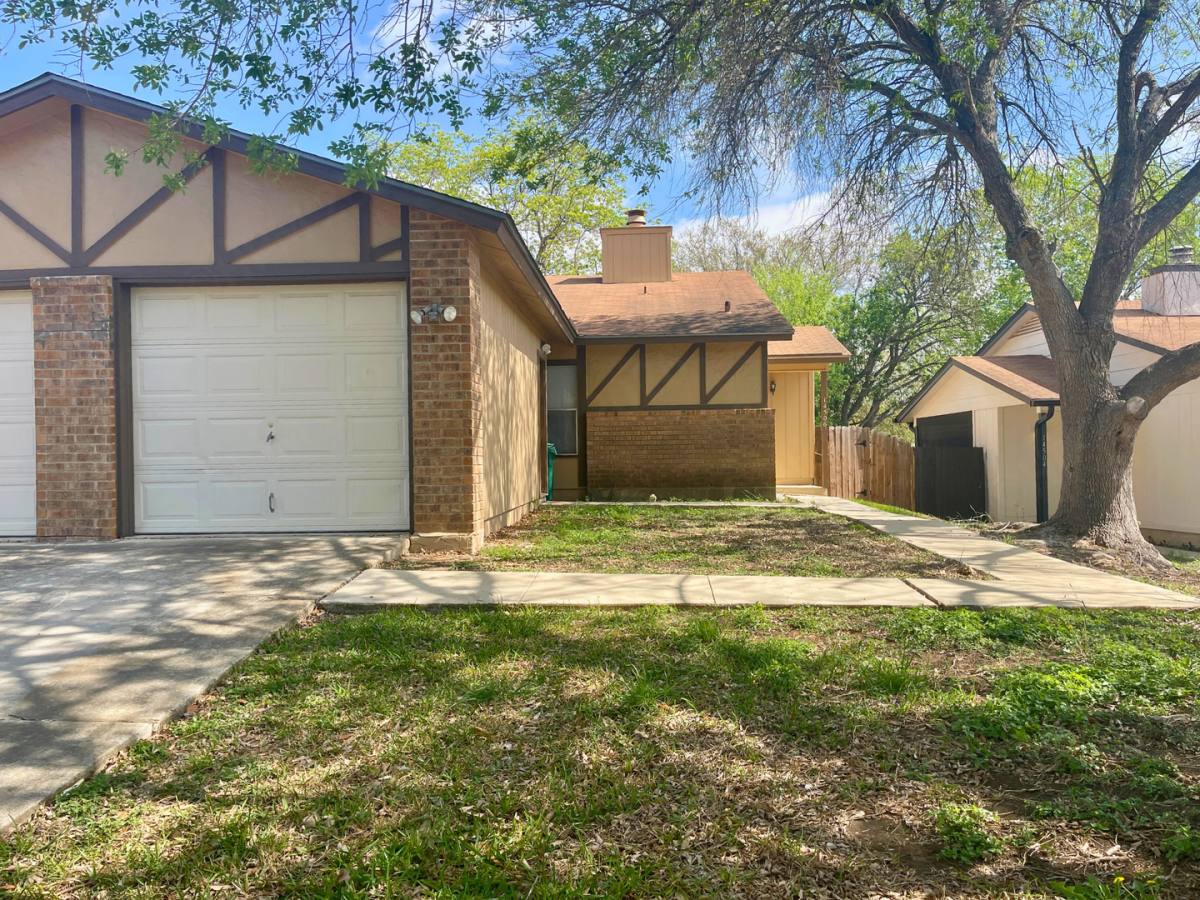 Apartment for rent at 14506-14508 Woods Hole, San Antonio, TX 78233