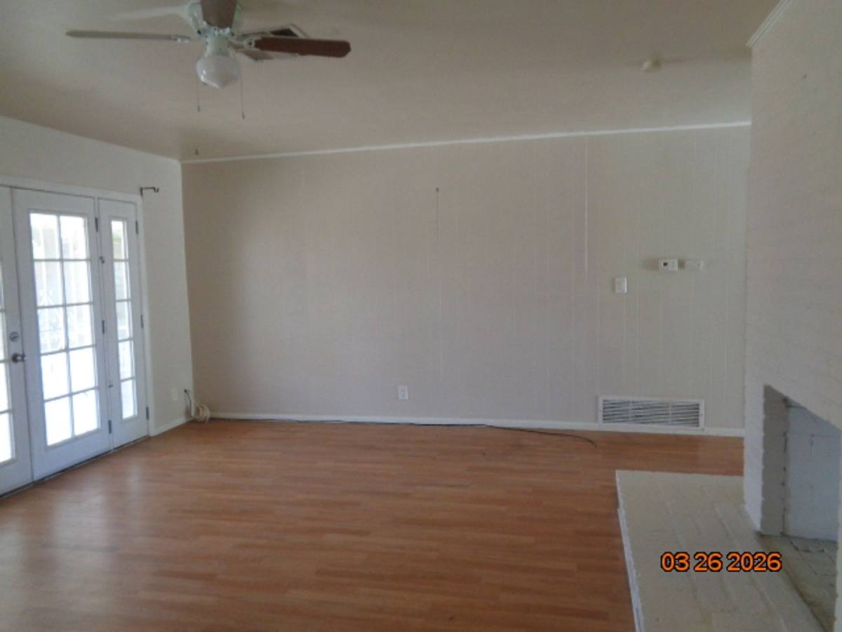 House for rent at 44538 2nd St E, Lancaster, CA 93535