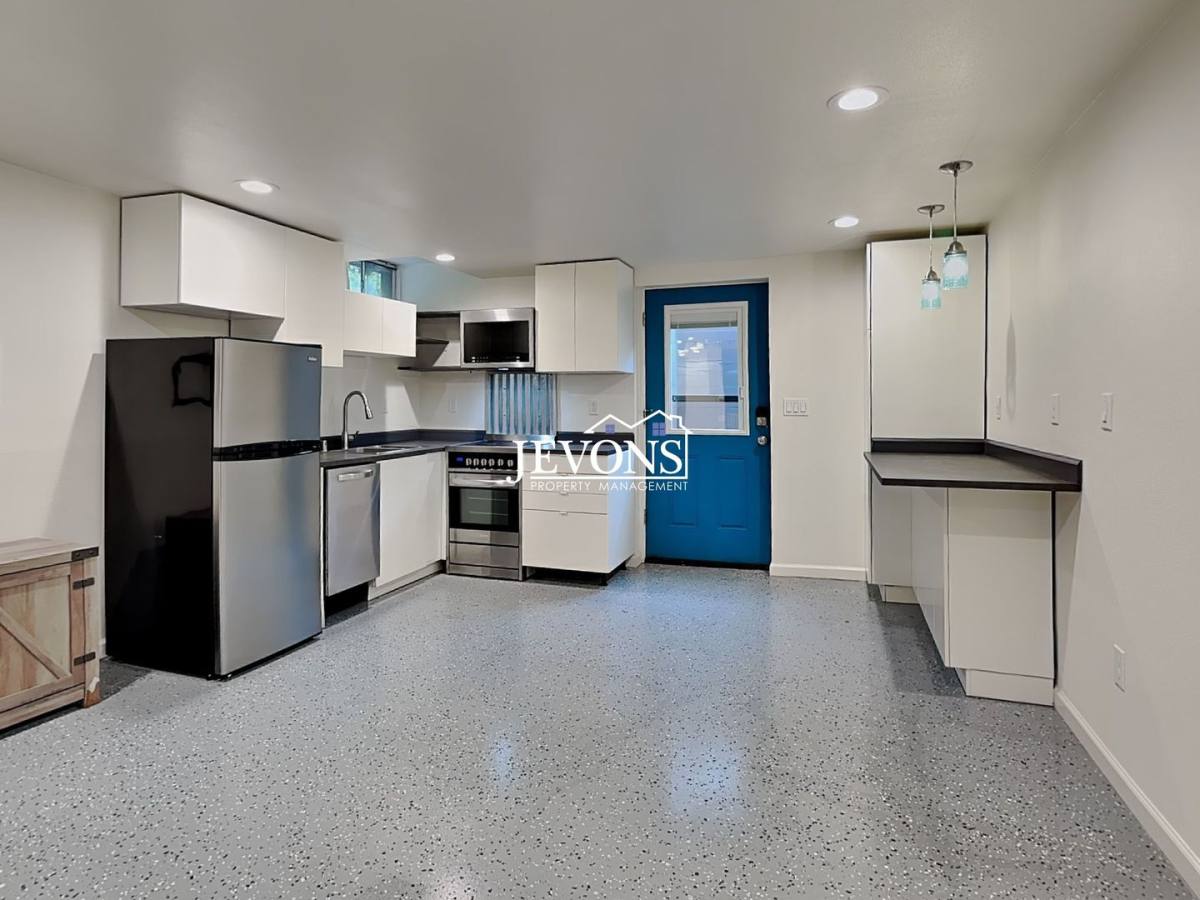 Apartment for rent at 9222 117th SW, Lakewood, WA 98498