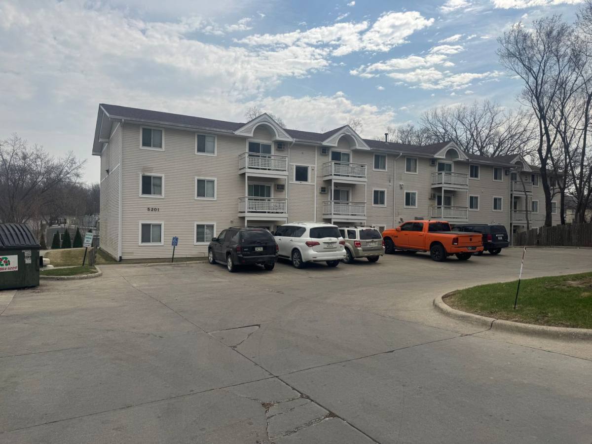 Apartment for rent at 5201 S Union St, Des Moines, IA 50315