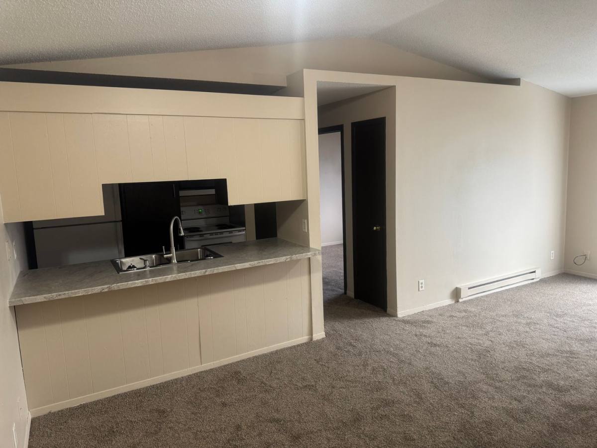 Apartment for rent at 5201 S Union St, Des Moines, IA 50315