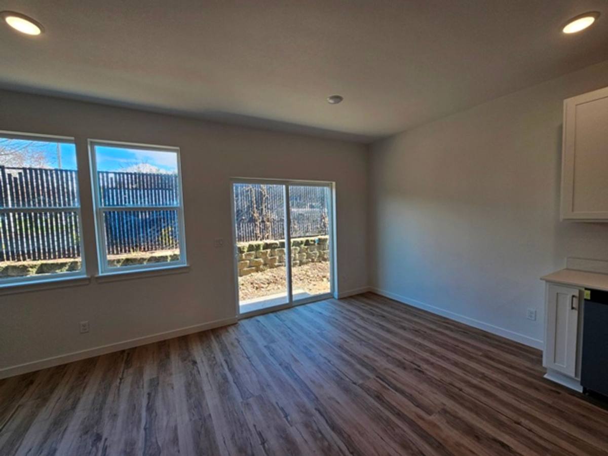 Apartment for rent at 1250 Baxter Rd SE, Salem, OR 97302