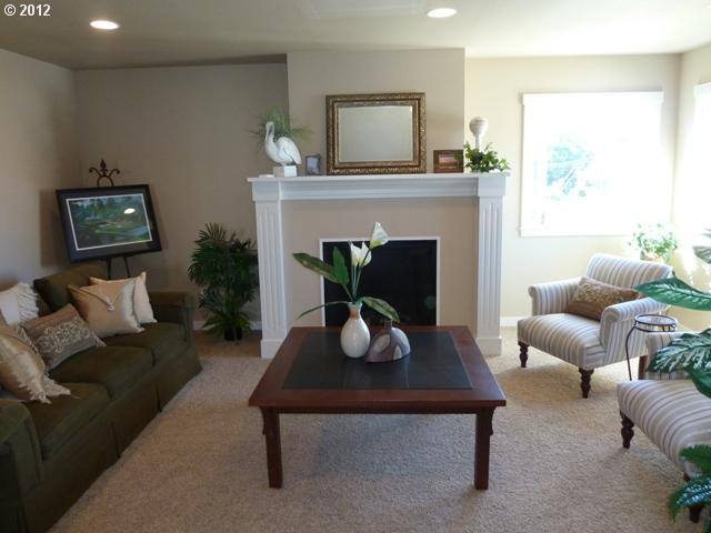 House for rent at 813 Niagara Ave, Astoria, OR 97103