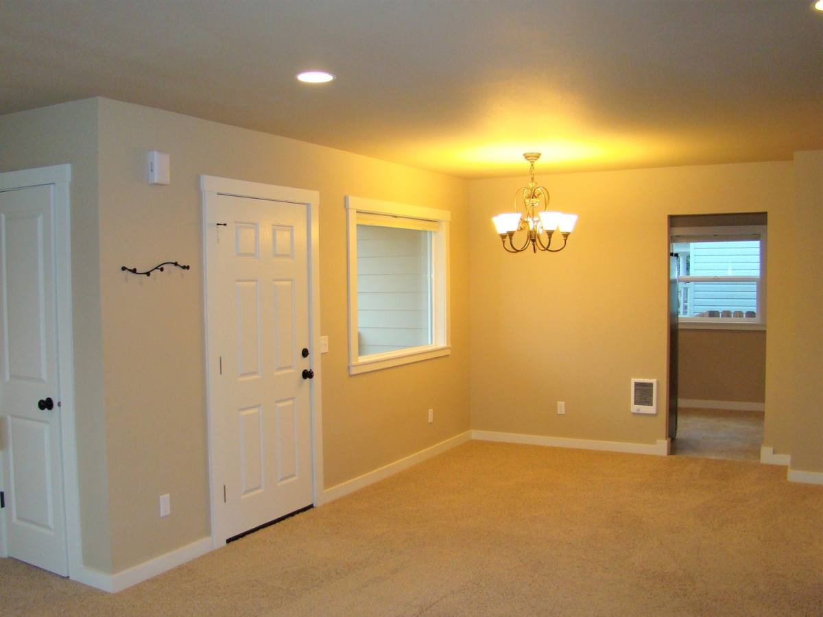 House for rent at 813 Niagara Ave, Astoria, OR 97103