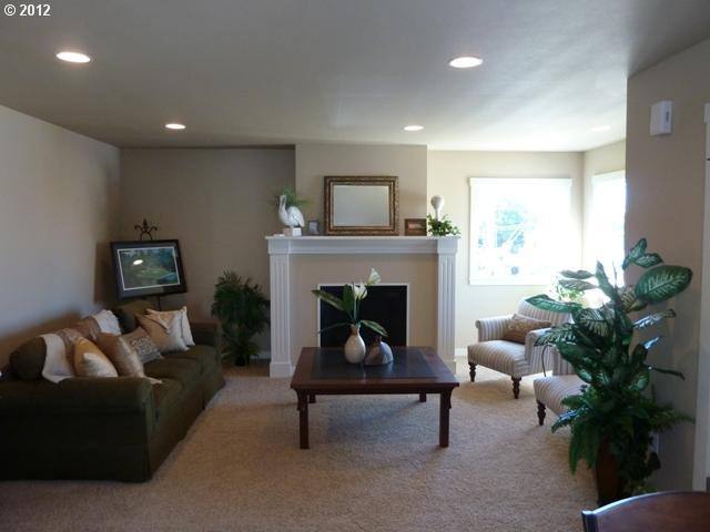 House for rent at 813 Niagara Ave, Astoria, OR 97103