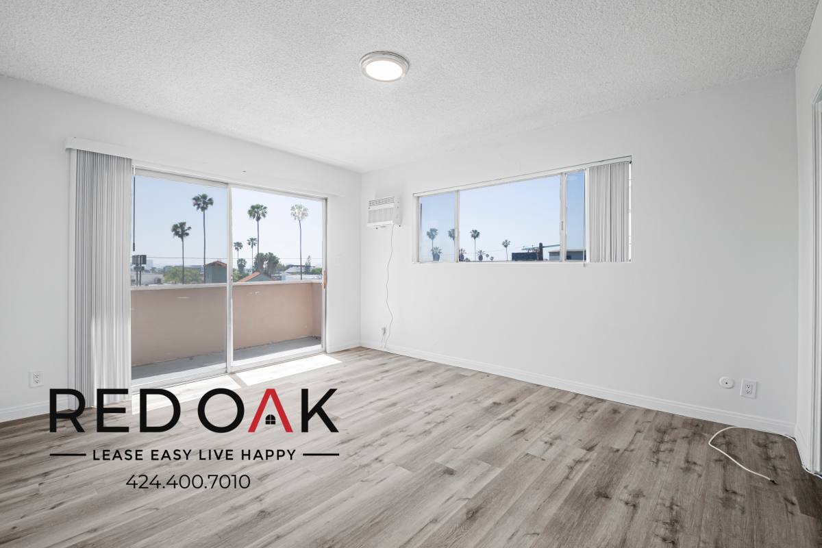 Condo for rent at 7010 Lanewood Ave #303, Los Angeles, CA 90028