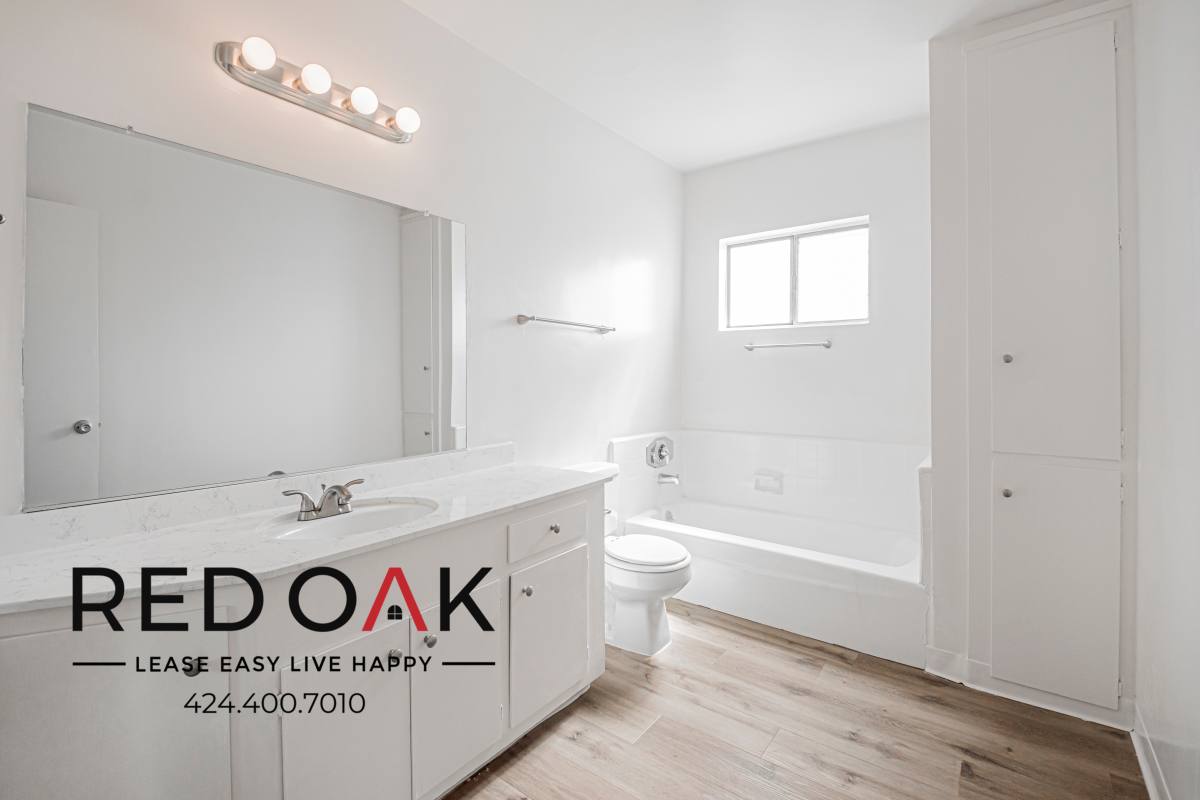 Condo for rent at 7010 Lanewood Ave #303, Los Angeles, CA 90028