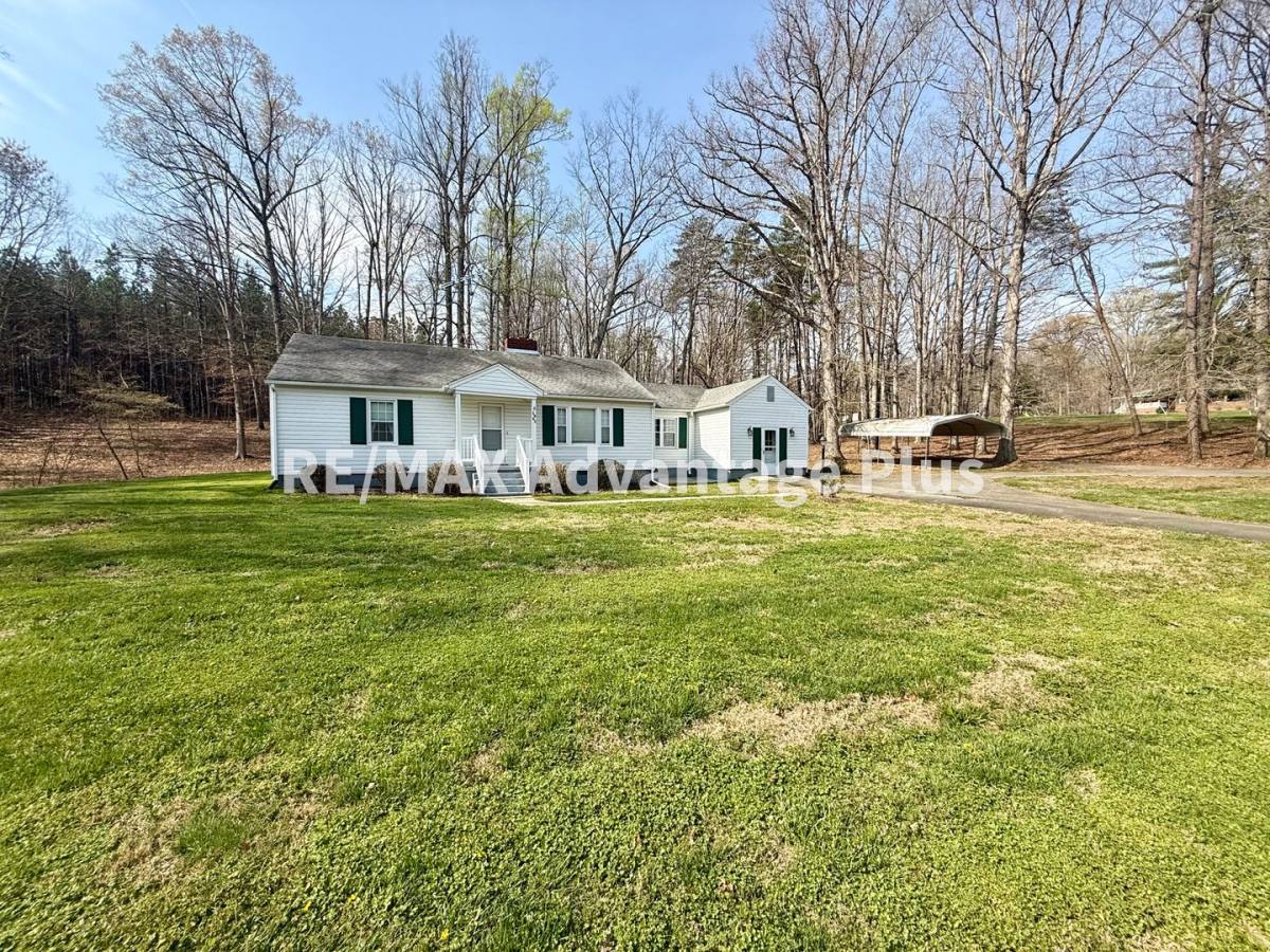 House for rent at 2865 Patrick Henry Highway, Charlotte Court House, VA 23923