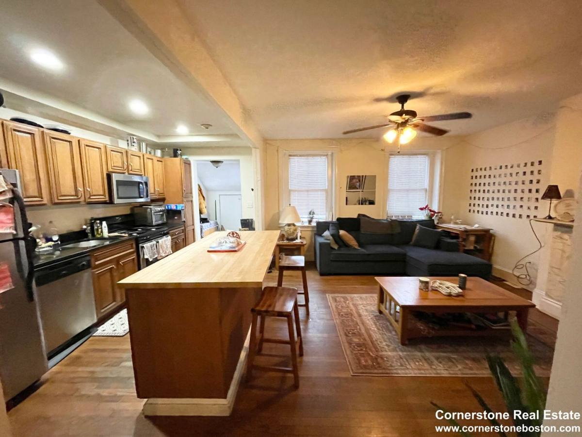 Townhouse for rent at 469 Massachusetts Ave #7, Boston, MA 02118