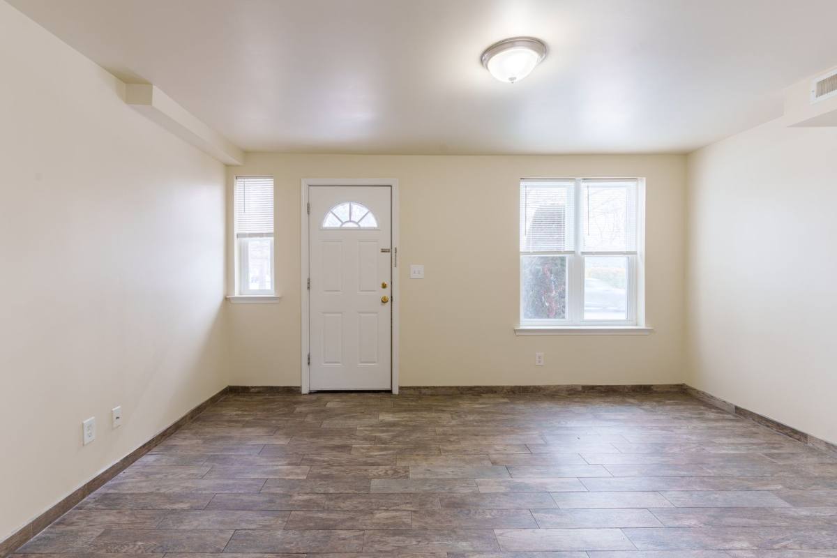 Apartment for rent at 101 E Camden Ave, Moorestown, NJ 08057