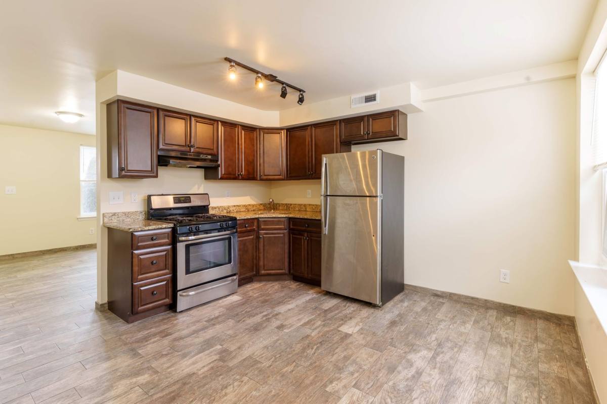 Apartment for rent at 101 E Camden Ave, Moorestown, NJ 08057