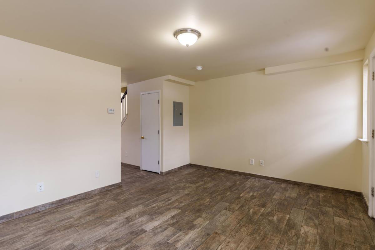 Apartment for rent at 101 E Camden Ave, Moorestown, NJ 08057