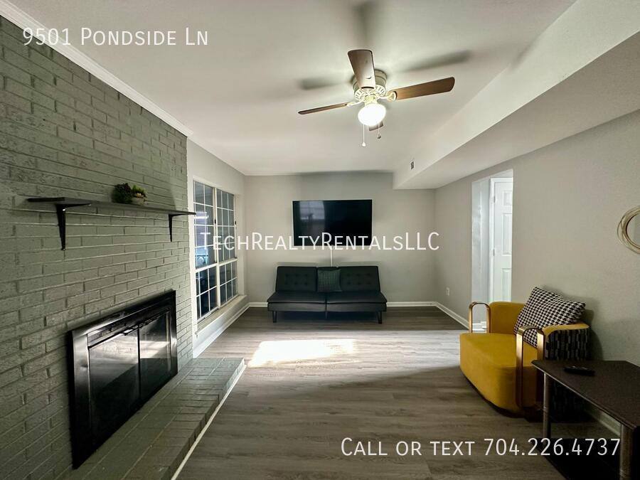 House for rent at 9501 Pondside Lane, Charlotte, NC 28213