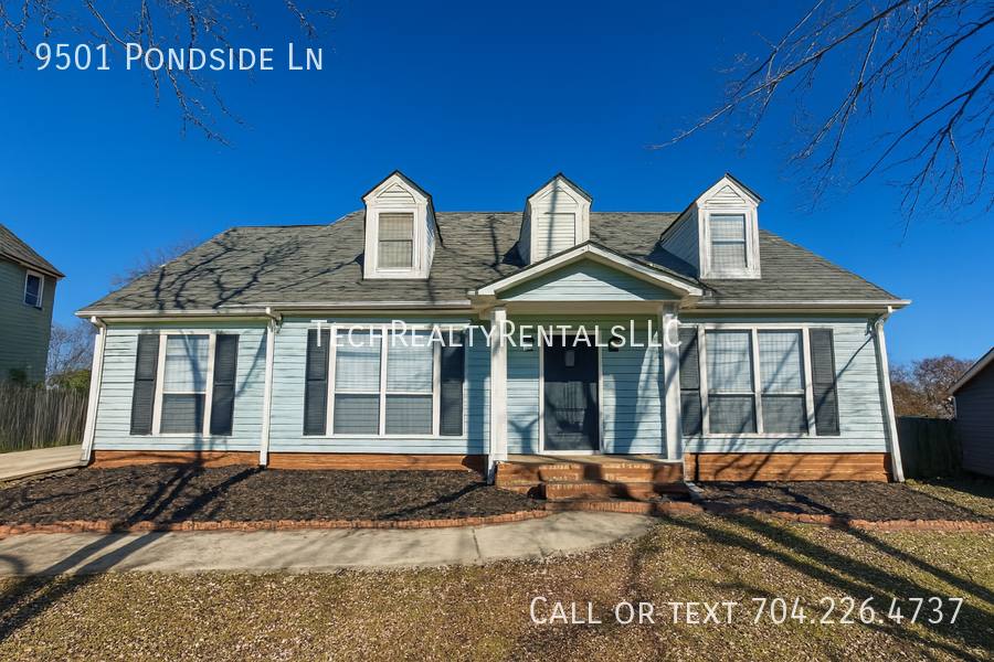 House for rent at 9501 Pondside Lane, Charlotte, NC 28213