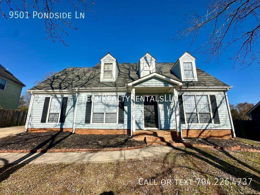 House for rent at 9501 Pondside Lane, Charlotte, NC 28213