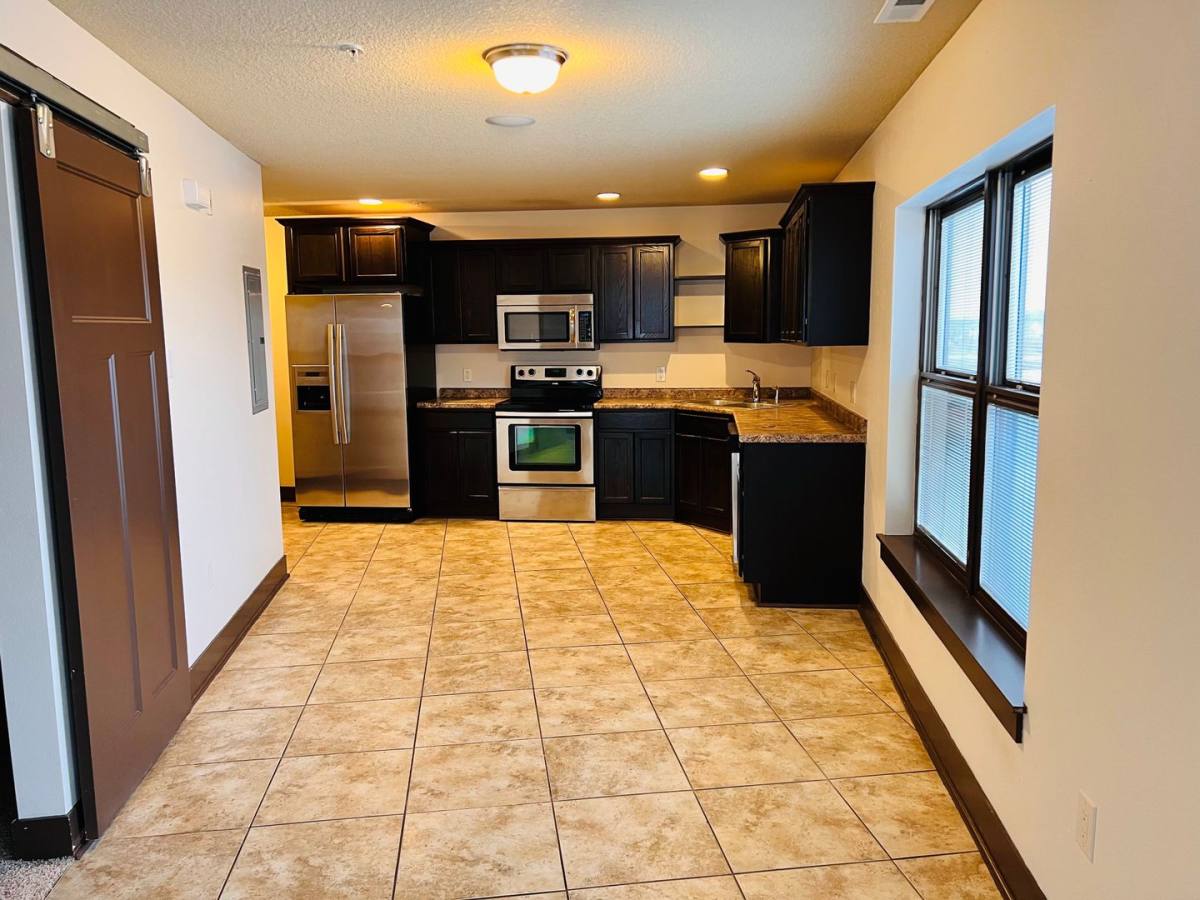 Apartment for rent at 1370 NW 18th St, Ankeny, IA 50023