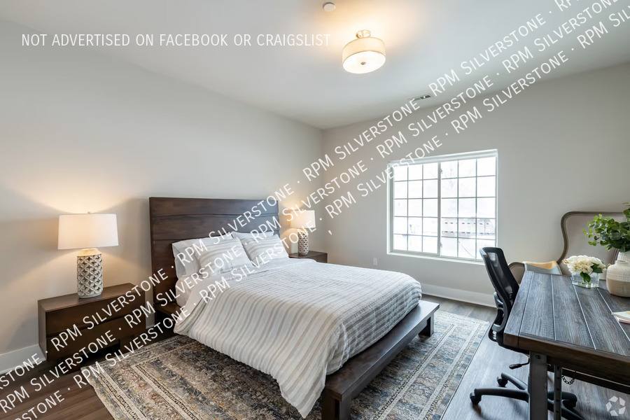 Apartment for rent at 2688 Barrington Square, Auburn Hills, MI 48326