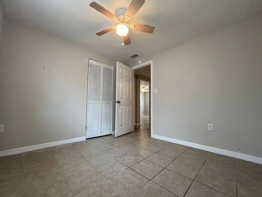 House for rent at 809 1 2 W Warren St, Plant City, FL 33563