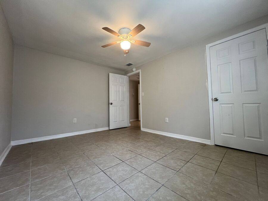 House for rent at 809 1 2 W Warren St, Plant City, FL 33563