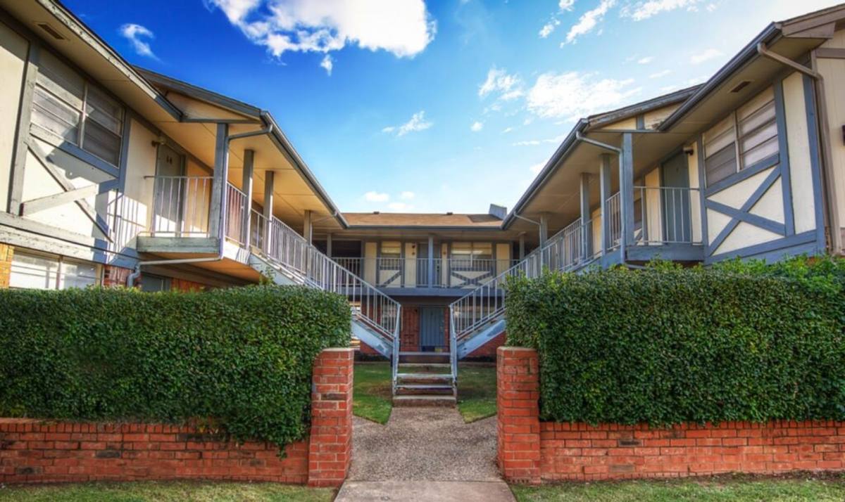 Apartment for rent at 1010 Kennedy Ave, Edmond, OK 73034