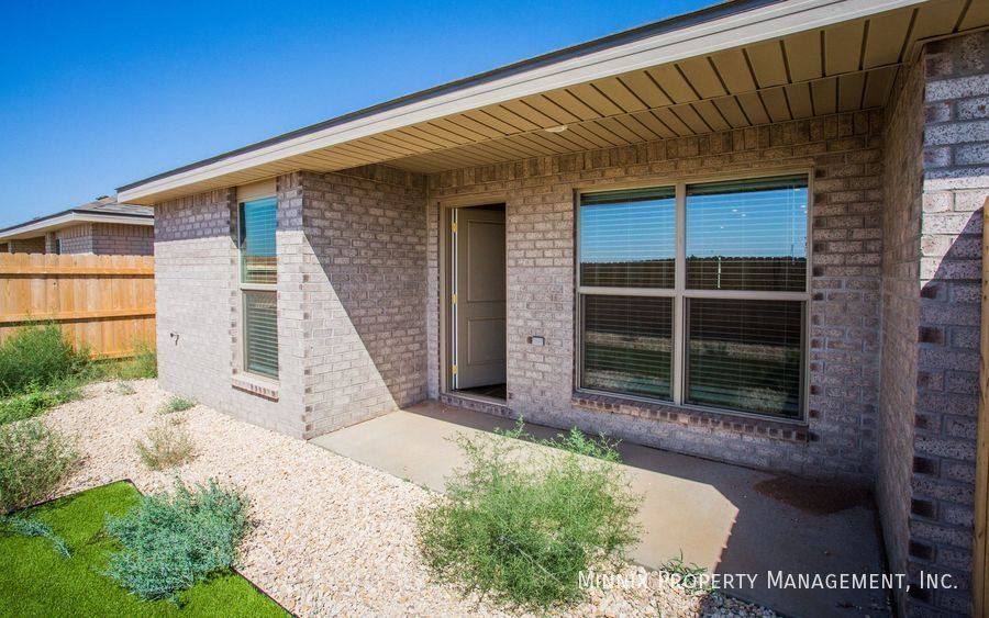 Townhouse for rent at 2116 Langford Ave #A, Lubbock, TX 79407