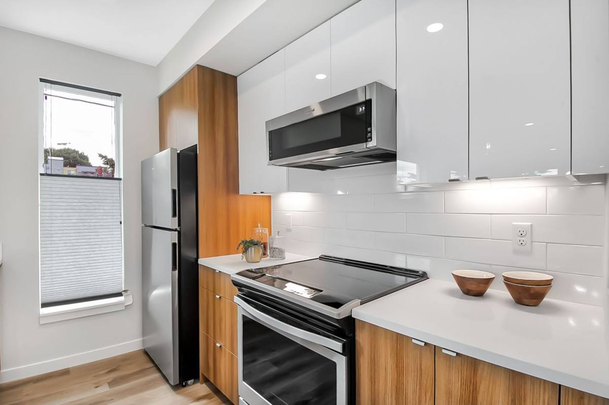 Apartment for rent at 5681-5687 NE Glisan St, Portland, OR 97213