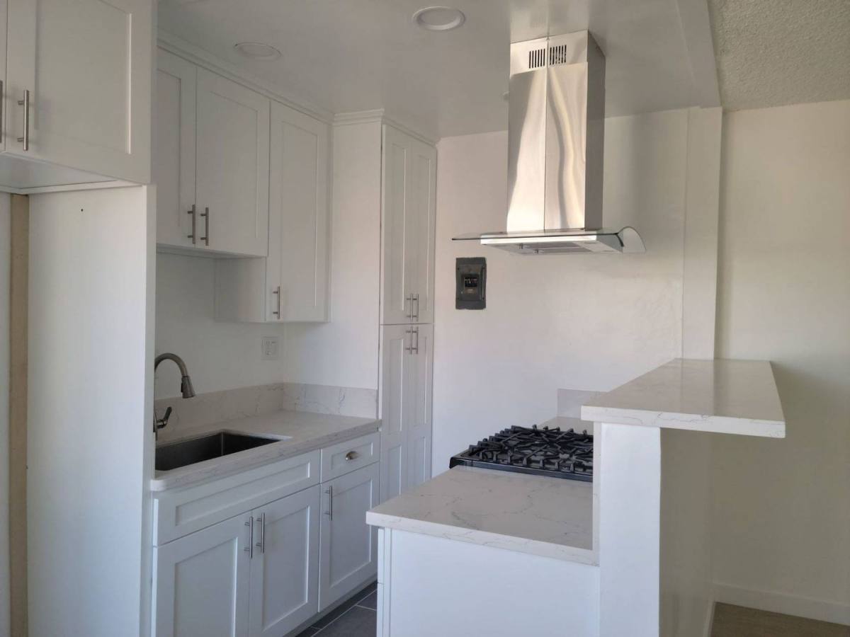 Apartment for rent at 4540 Vista Del Monte, Sherman Oaks, CA 91403