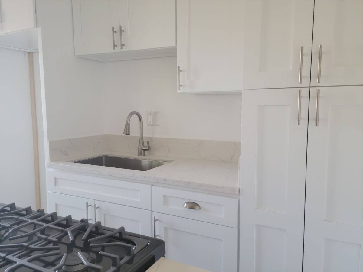 Apartment for rent at 4540 Vista Del Monte, Sherman Oaks, CA 91403