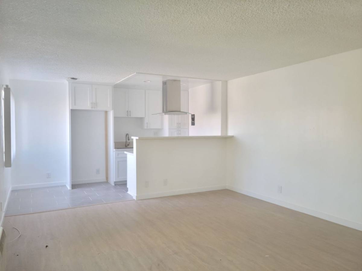 Apartment for rent at 4540 Vista Del Monte, Sherman Oaks, CA 91403