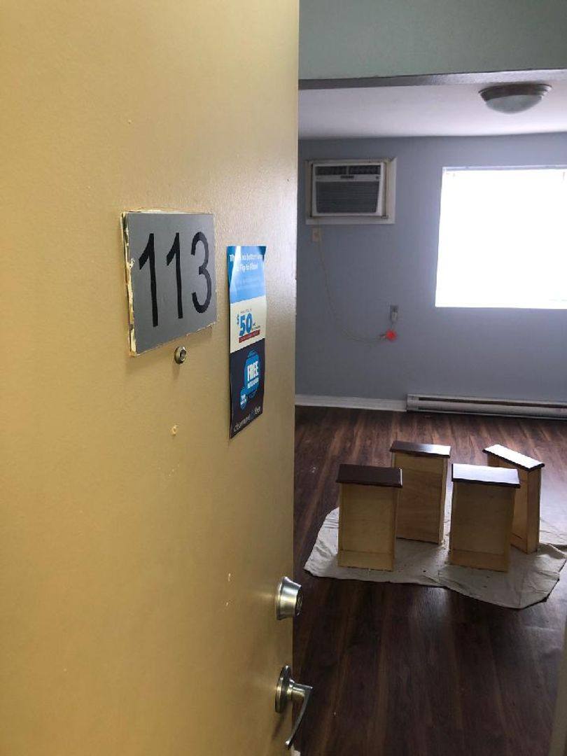 Apartment for rent at 511 S Graham Ave, Carbondale, IL 62901