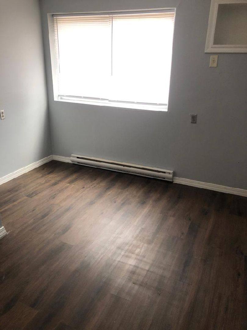 Apartment for rent at 511 S Graham Ave, Carbondale, IL 62901