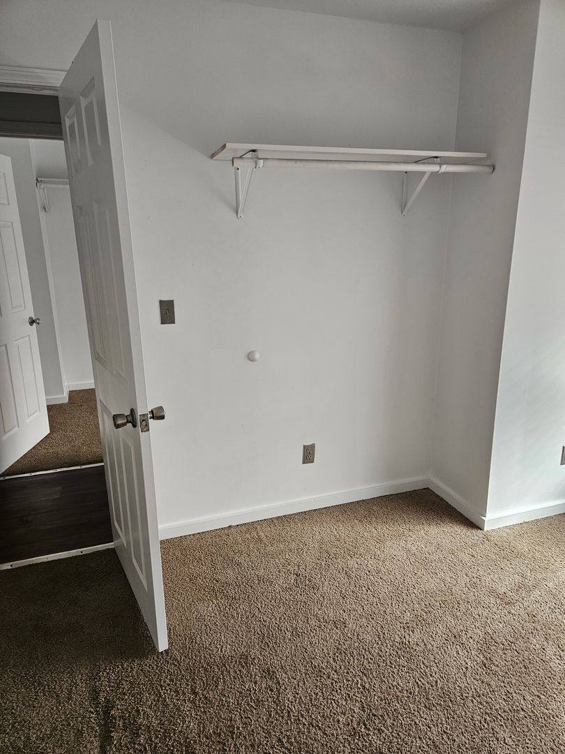 Apartment for rent at 511 S Graham Ave, Carbondale, IL 62901