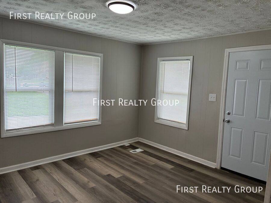 House for rent at 1671 Gummer Ave, Dayton, OH 45403