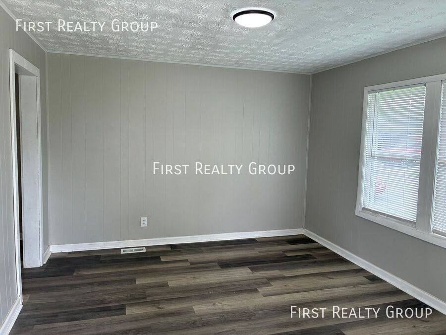 House for rent at 1671 Gummer Ave, Dayton, OH 45403