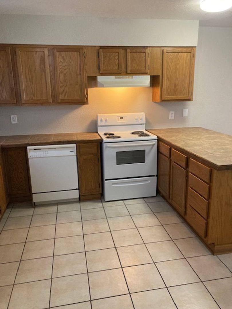 1496 Beach Blvd #B, Biloxi, MS 39530 - Condo for Rent - Image 6