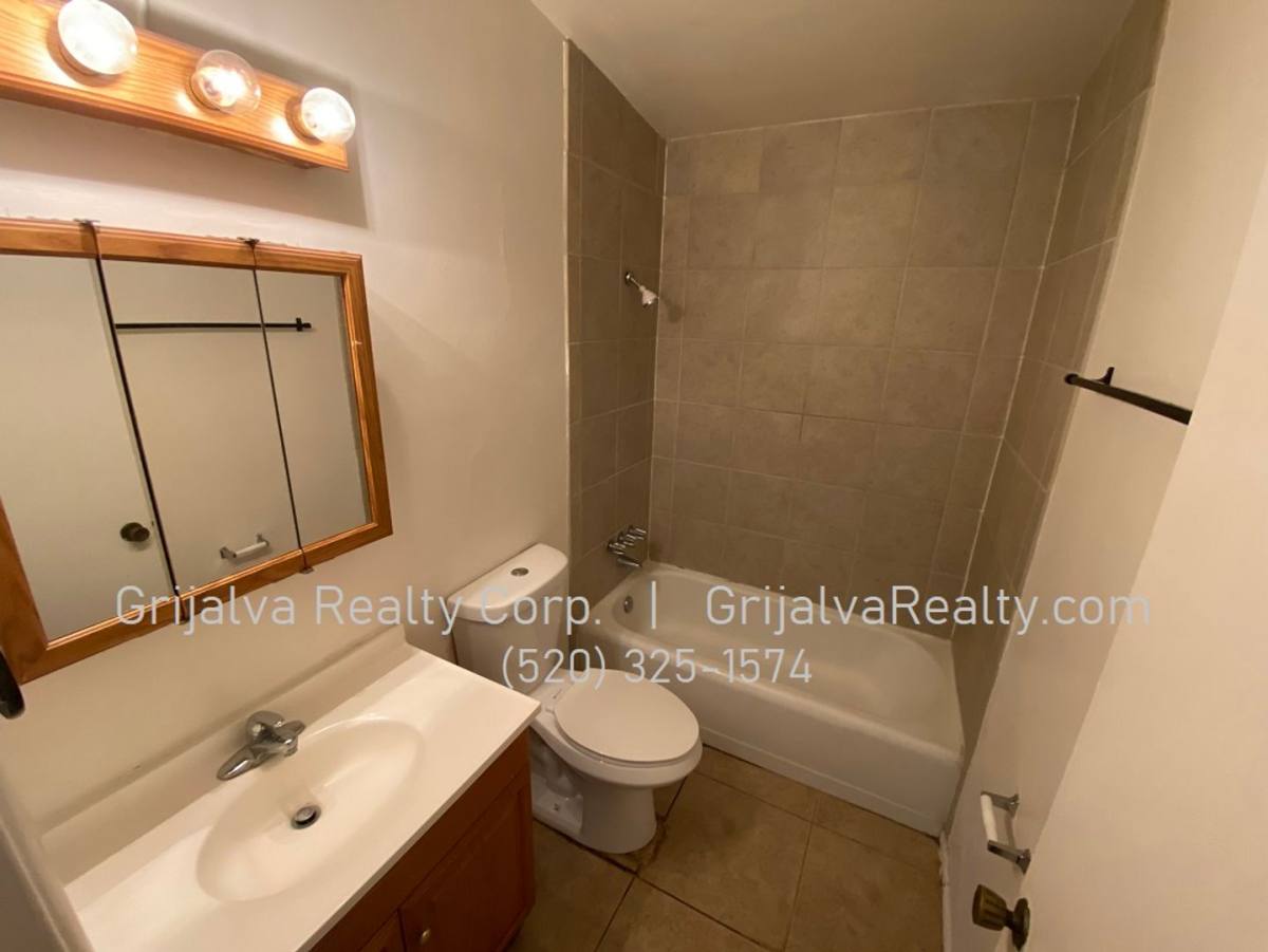 Apartment for rent at 1416 E Lee St, Tucson, AZ 85719