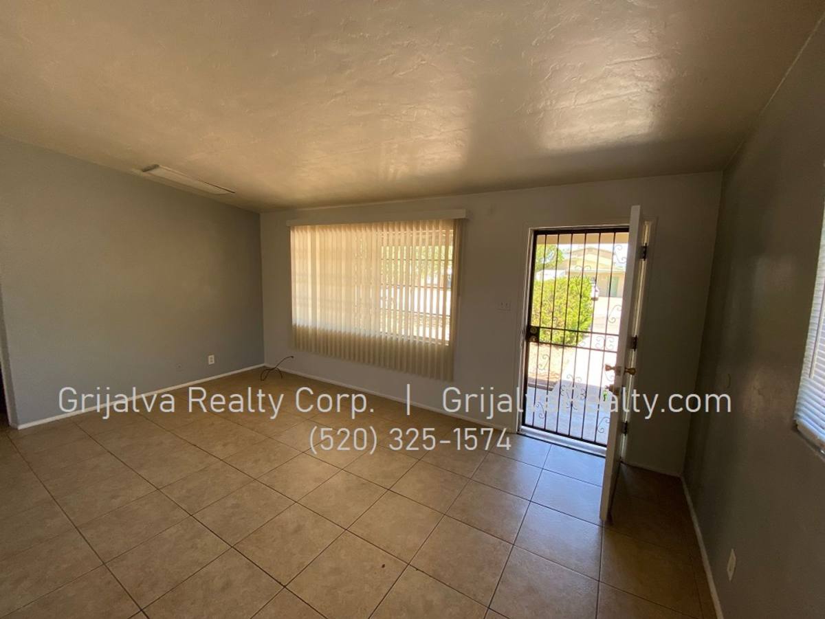 Apartment for rent at 1416 E Lee St, Tucson, AZ 85719