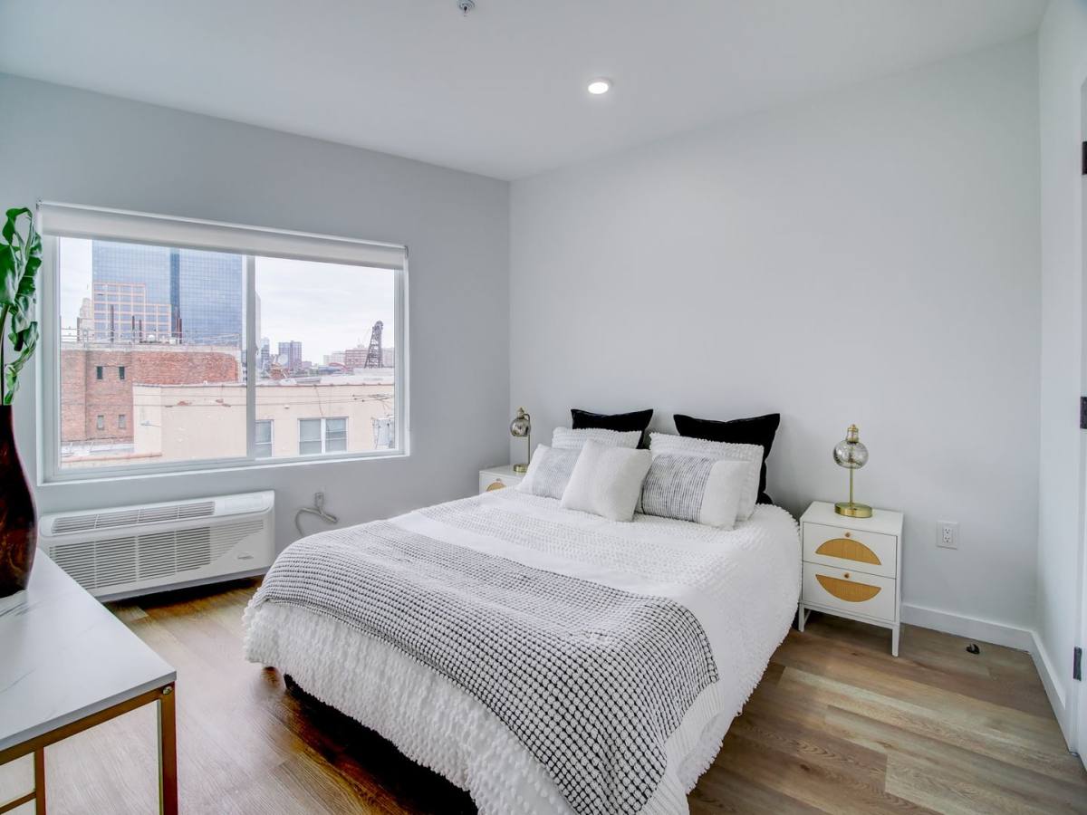 Apartment for rent at 486 Market St, Newark, NJ 07105
