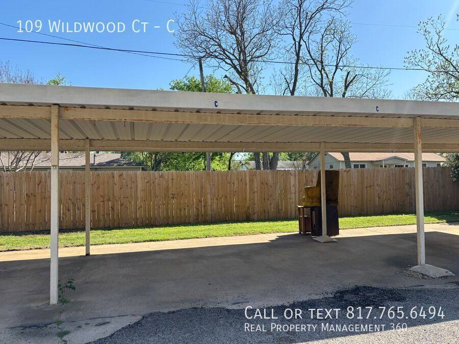 Apartment for rent at 109 Wildwood Court #C, Grapevine, TX 76051