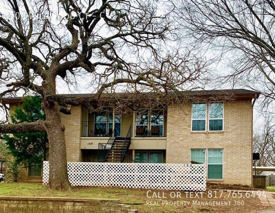 Apartment for rent at 109 Wildwood Court #C, Grapevine, TX 76051