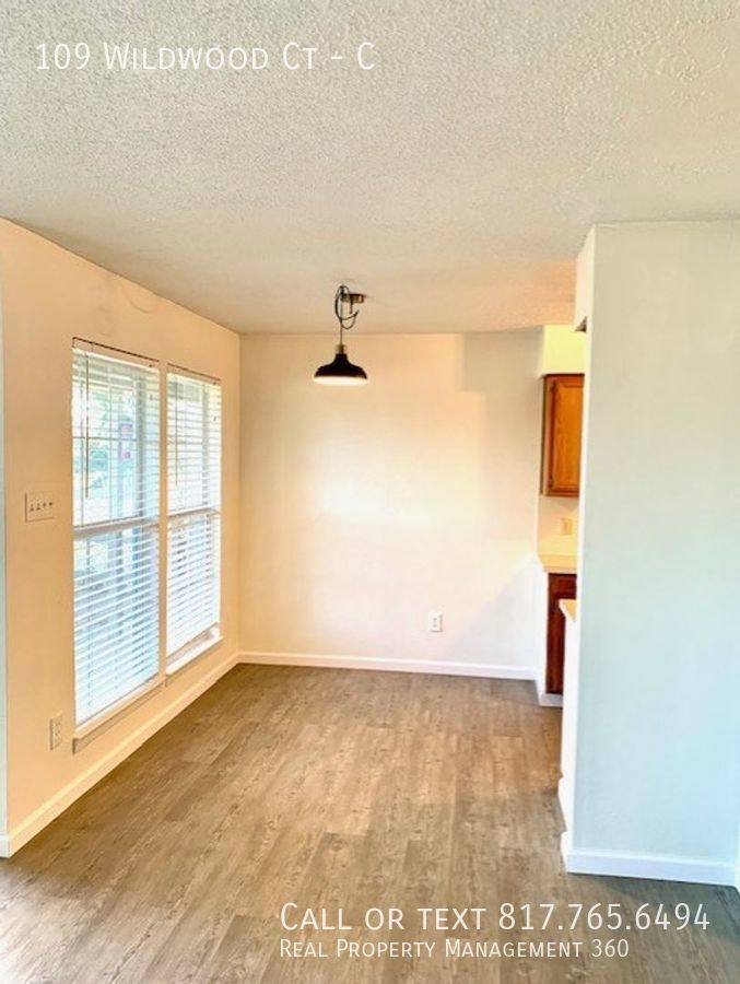 Apartment for rent at 109 Wildwood Court #C, Grapevine, TX 76051