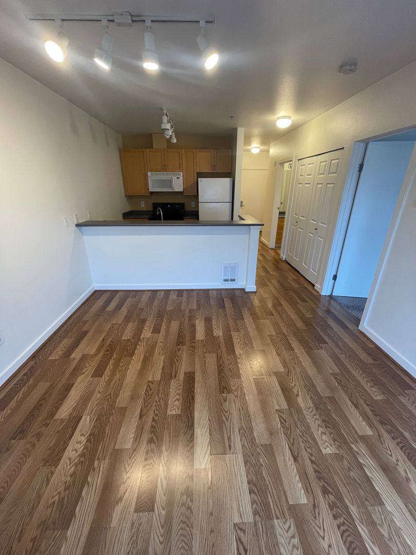 Apartment for rent at 525 1st Ave W, Seattle, WA 98119