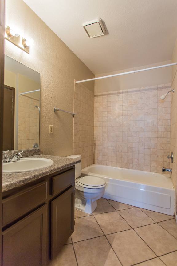 Townhouse for rent at 588 Sellers Place, Henderson, NV 89011