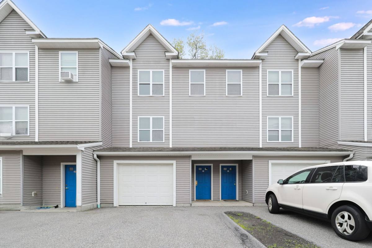 Townhouse for rent at 62 Chestnut St, Danbury, CT 06810