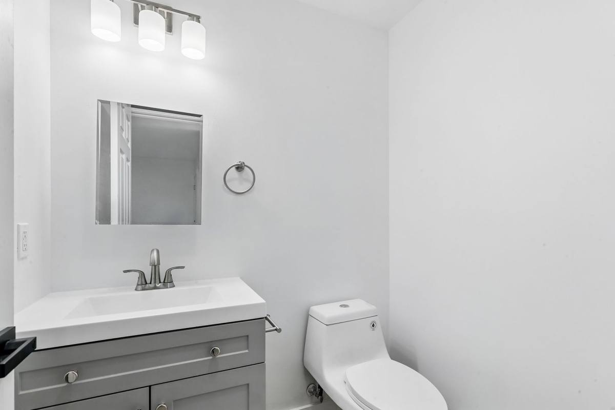Townhouse for rent at 62 Chestnut St, Danbury, CT 06810